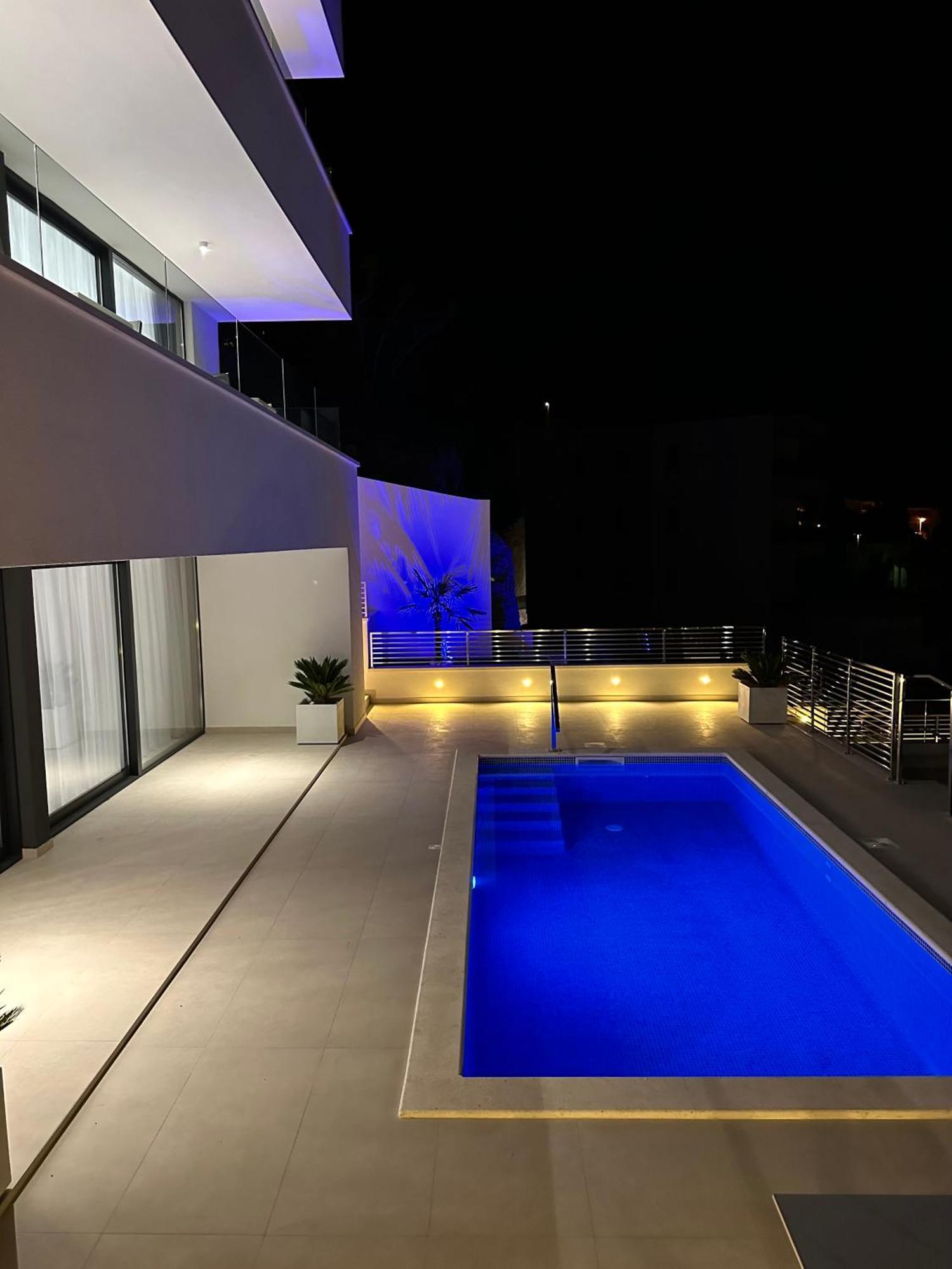 Villa Apartment Danny 바스카보다 외부 사진